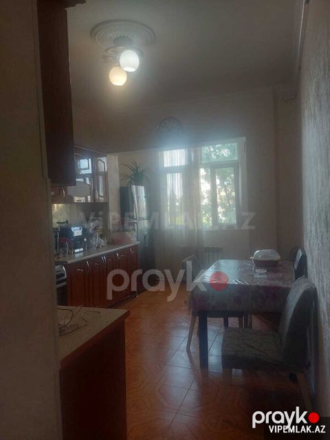 Nizami rayonunda 2 otaqlı Köhnə tikili Satılır, 65 m²