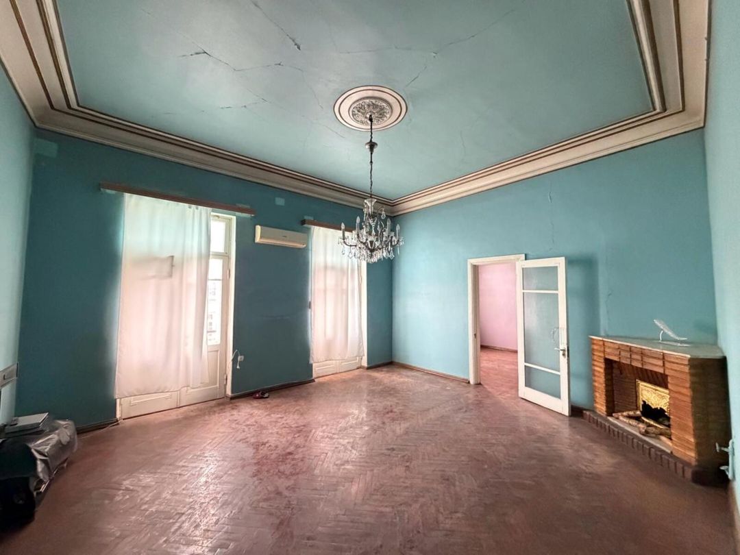 Satılır 4 otaqlı köhnə tikili 160 m² — Mənzil, Bakı (5)
