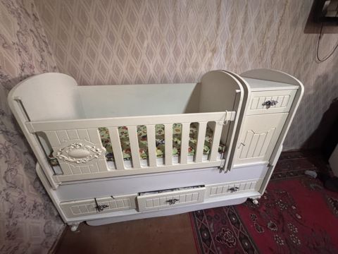 Uşaq çarpayısı — Bakı
