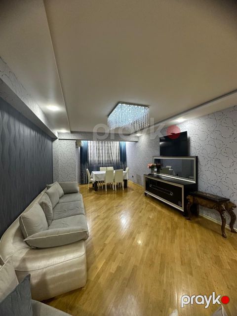 Satılır 4 otaqlı yeni tikili 127 m²