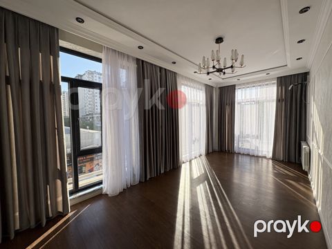 Satılır 2 otaqlı yeni tikili 82 m²