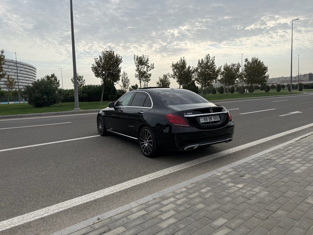 Mercedes C 300, 2.0 L, 2020 il, 65 000 km — Avtomobillər, Bakı (10)