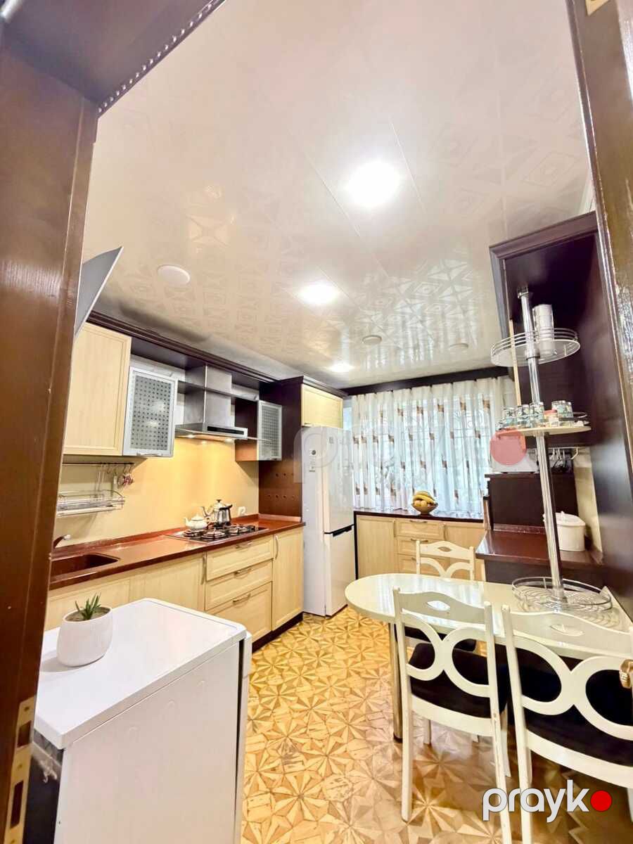 Satılır 4 otaqlı köhnə tikili 120 m² — Mənzil, Bakı (3)