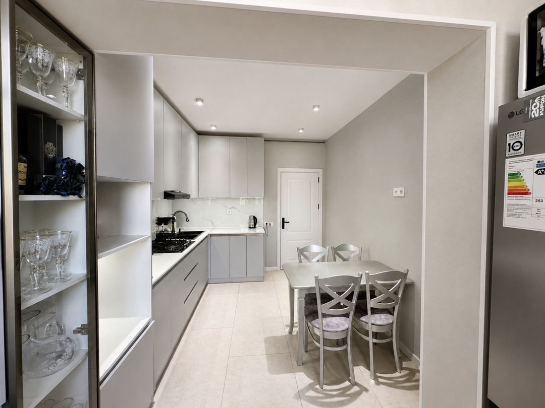 Satılır 2 otaqlı köhnə tikili 66 m² — Mənzil, Bakı (6)