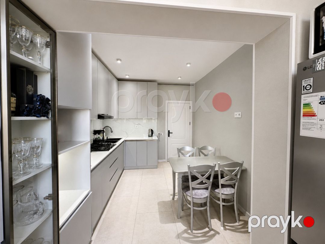 Satılır 2 otaqlı köhnə tikili 66 m² — Mənzil, Bakı (6)