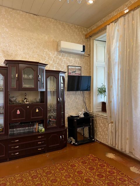 İcarəyə verilir 2 otaqlı köhnə tikili 62 m² — Bakı