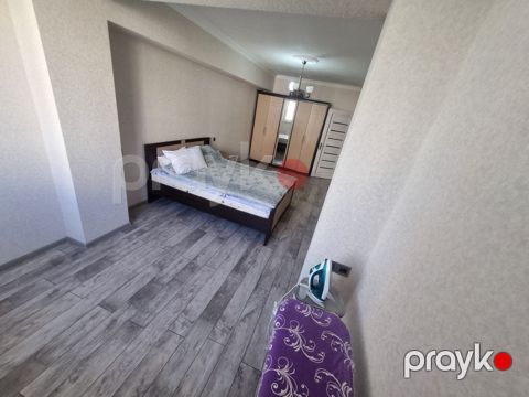 İcarəyə verilir 3 otaqlı köhnə tikili 75 m²