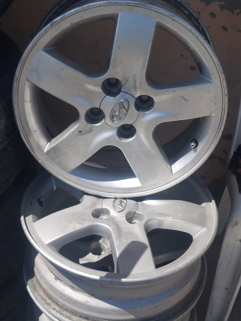 Hyundai orijinal yüngül lehimli disk dəsti 15 lik 4 bolt çatı — Diskləri, Şamaxı