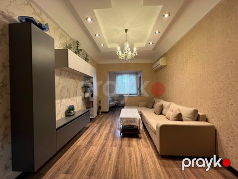 Satılır 4 otaqlı köhnə tikili 90 m²