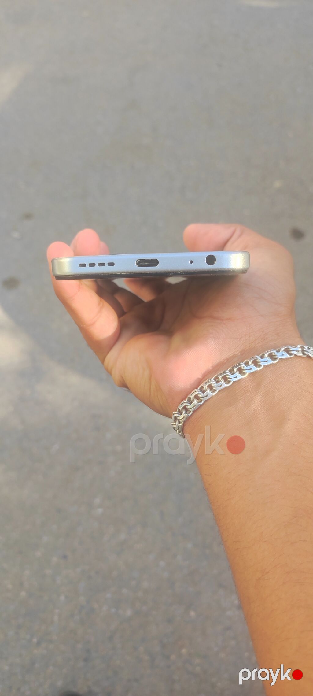 Məhsul: Smartfon (gümüş/açıq boz rəng) Xüsusiyyətlər və dizayn — Digər smartfonlar, Bakı (6)