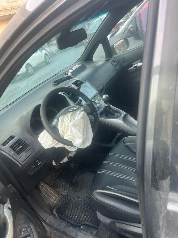 Toyota Auris, 1.4 L, 2007 il, 320 432 km — Avtomobillər, Bakı (12)