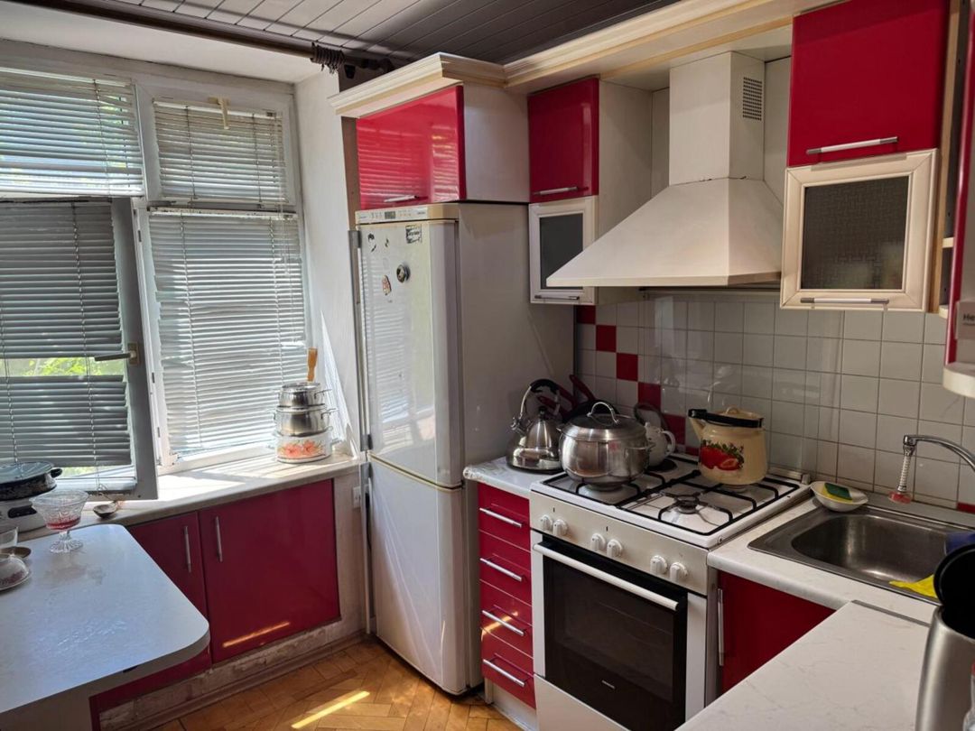 Satılır 4 otaqlı köhnə tikili 100 m² — Mənzil, Bakı (11)