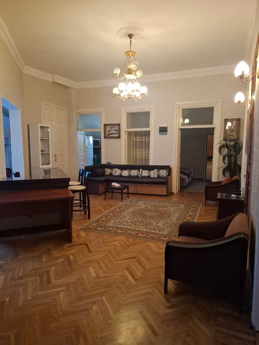 İcarəyə verilir 3 otaqlı köhnə tikili 120 m² — Mənzil, Bakı (8)