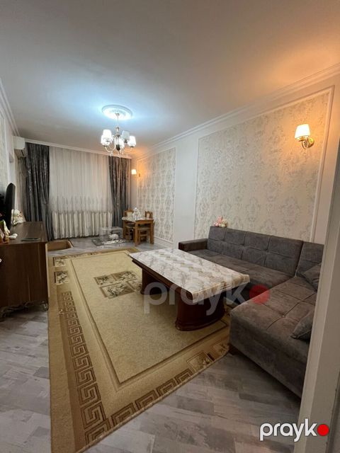 Satılır 2 otaqlı köhnə tikili 56 m²