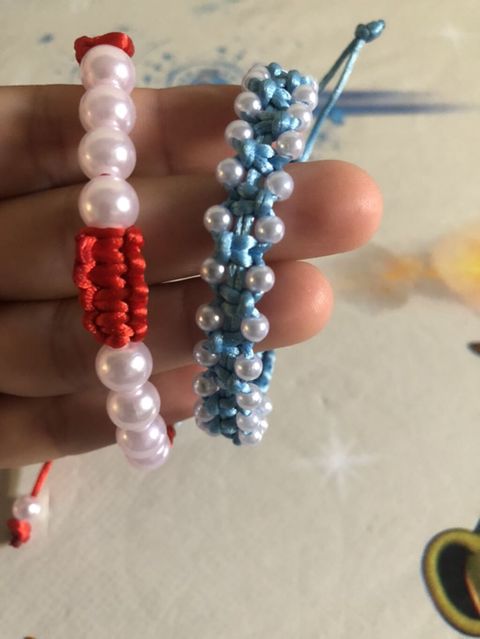 Makrame üslubunda 2 ədəd qolbaq dəsti - Material: parlaq saten ip