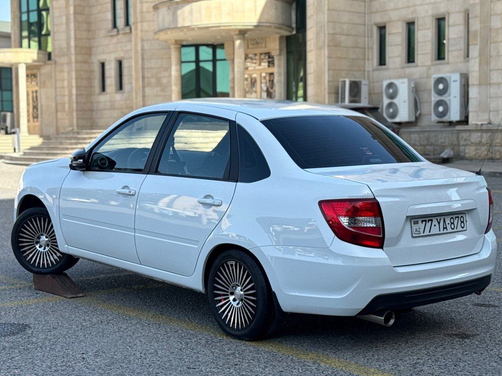 Lada (VAZ) Granta, 1.6 L, 2024 il, 76 250 km — Avtomobillər, Bakı (12)