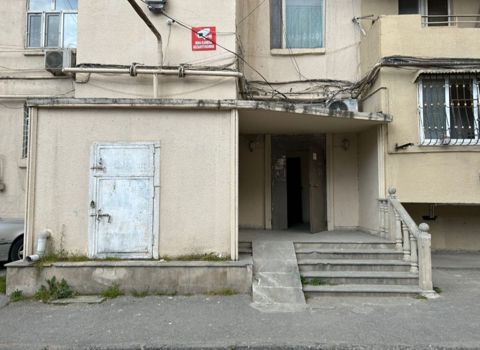 Satılır 2 otaqlı köhnə tikili 55 m² — Bakı