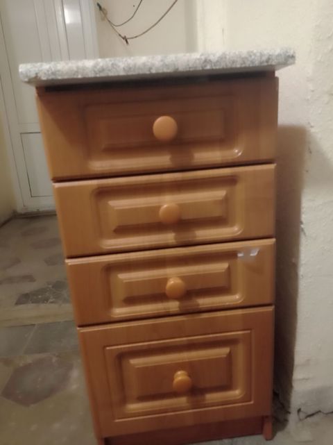 Mətbəx üçün çekmeçəli dolab - Material: ağcaqayın tonlarında laminat — Bakı
