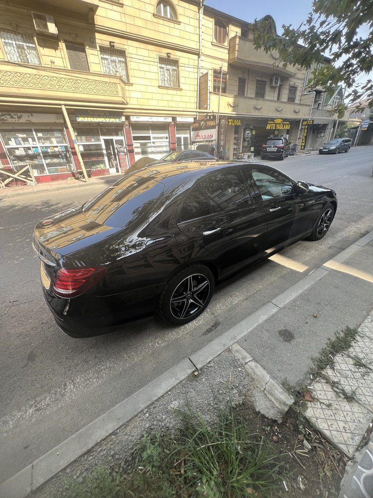 Mercedes E 200, 2.0 L, 2020 il, 126 000 km — Avtomobillər, Bakı (4)