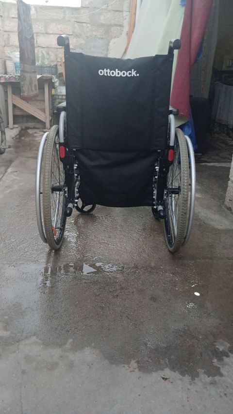 Ottobock manual əlil arabası - Brend/model: Ottobock (arxada loqo) — Bakı