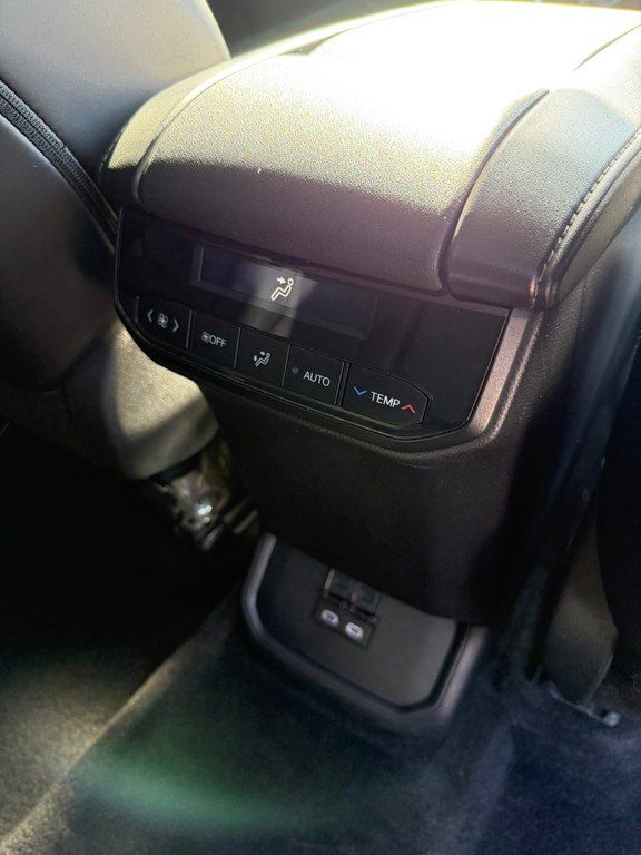 Toyota Highlander, 2.4 L, 2023 il, 76 000 km — Avtomobillər, Bakı (10)