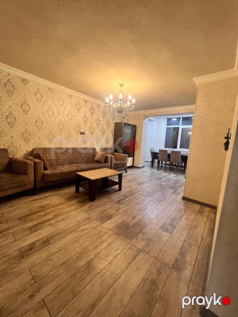 Satılır 3 otaqlı köhnə tikili 64 m²