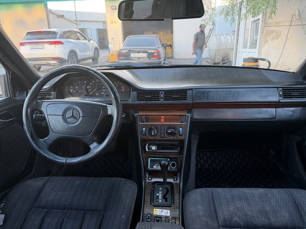 Mercedes 230 E, 2.3 L, 1992 il, 380 000 km — Avtomobillər, Bakı (11)