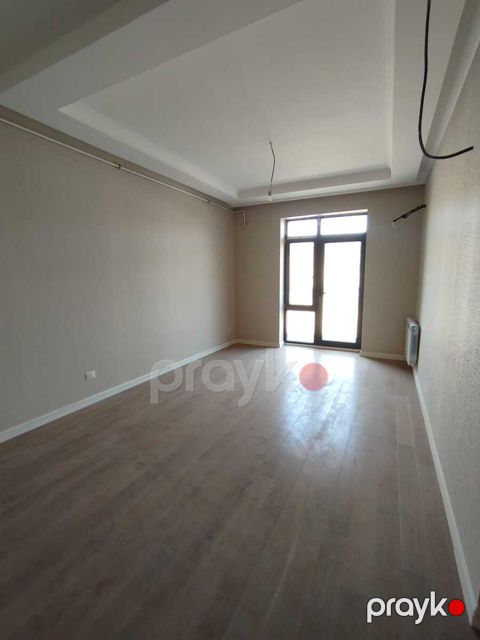 Satılır 3 otaqlı yeni tikili 72 m²