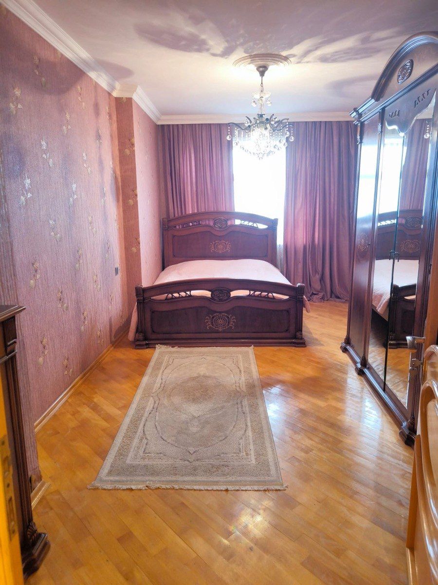 Satılır 5 otaqlı köhnə tikili 120 m² — Mənzil, Bakı (7)