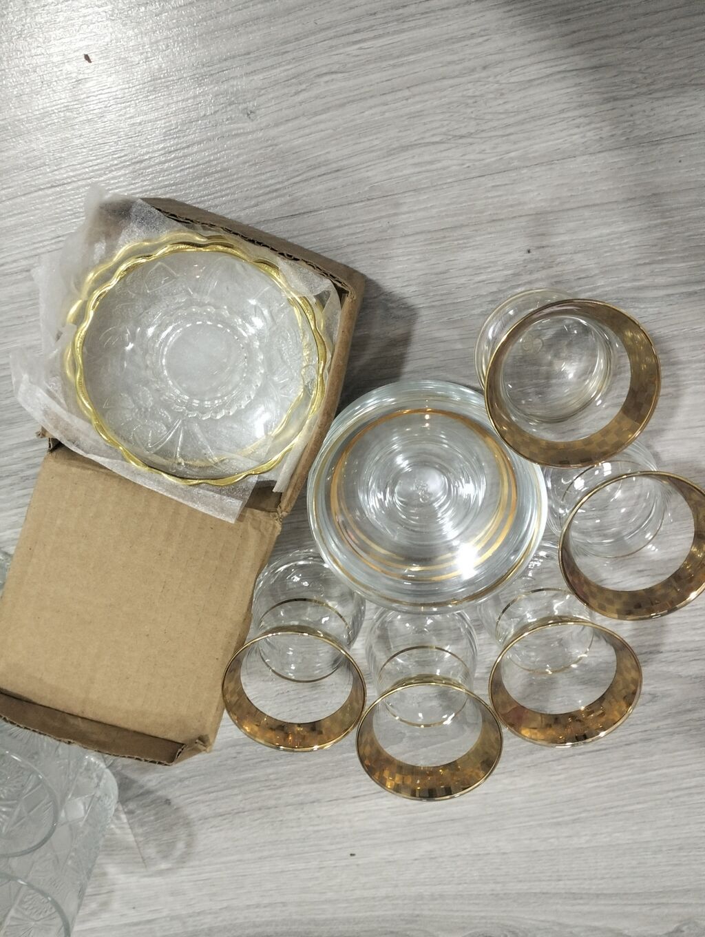 Çay dəsti, rəng - Qızılı, Şüşə — Süfrə qabı, Bakı (2)