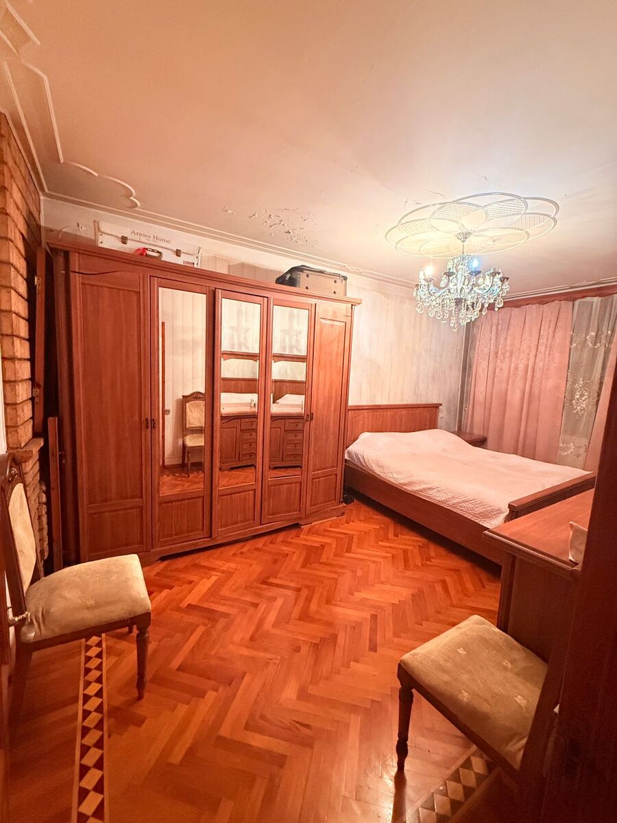 Satılır 4 otaqlı köhnə tikili 135 m² — Mənzil, Bakı (6)