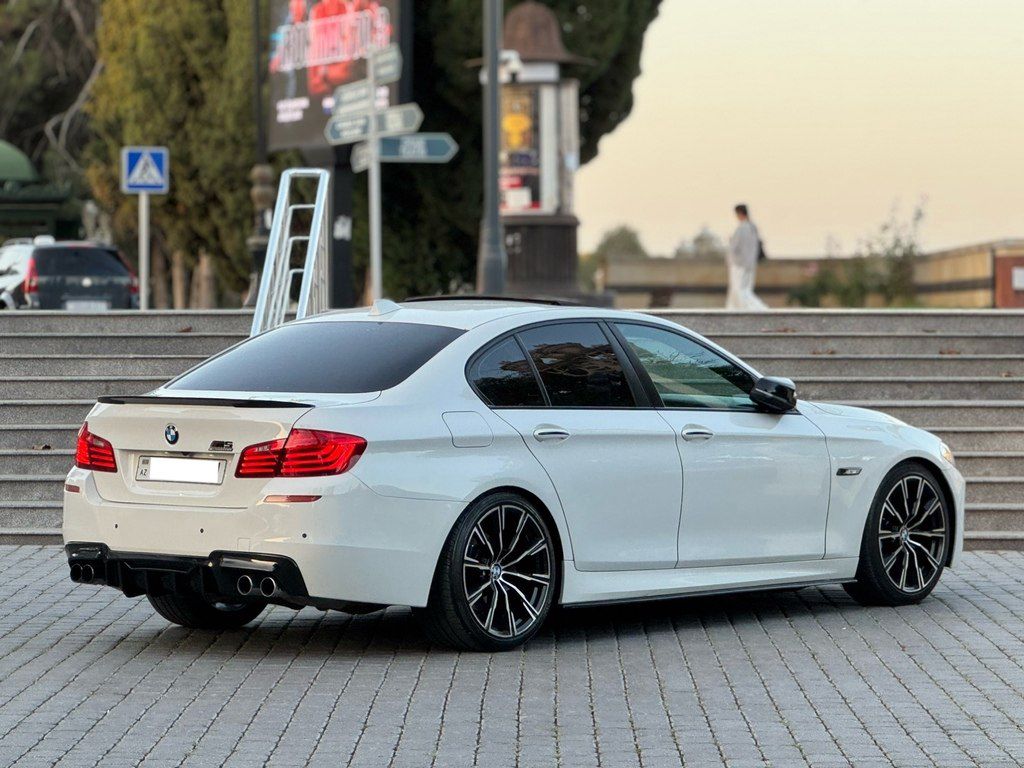 BMW 528, 2.0 L, 2015 il, 181 000 km — Avtomobillər, Gəncə (9)