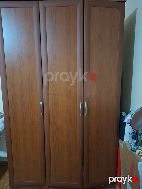 Üçqapılı geyim dolabı - Material: ağac teksturalı laminat/MDFlam