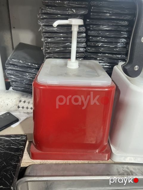 Sıxma pompalı sous dispenseri - İstifadə sahəsi: restoran, kafe — Qobu