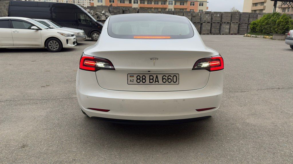 Tesla Model 3, 50 kWh, 2020 il, 142 000 km — Avtomobillər, Bakı (6)