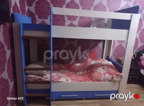 İki mərtəbəli uşaq çarpayısı - Korpus: ağ və mavi rəng kombinasiyası — Sumqayıt