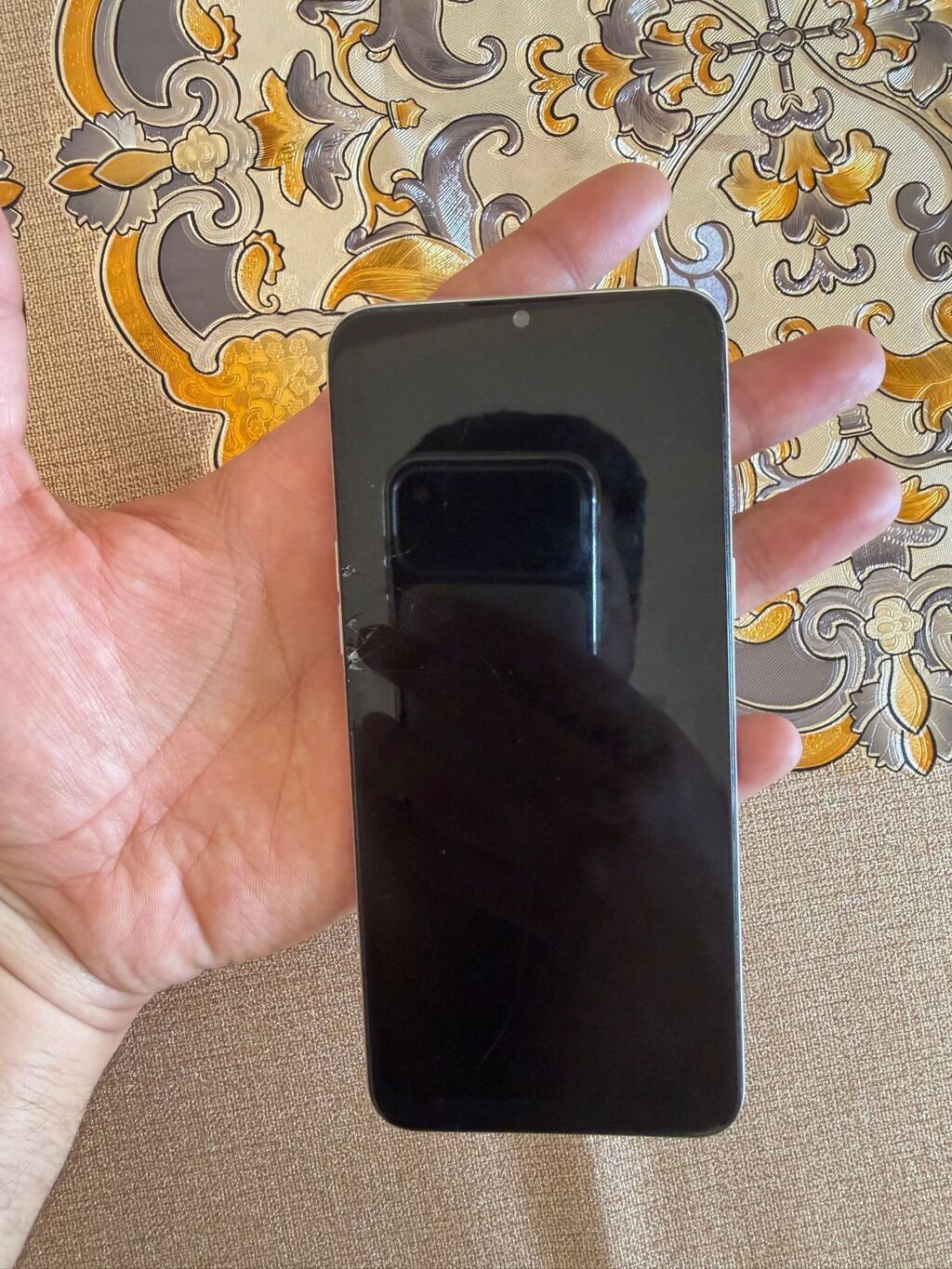 Realme 128 GB, rəng - Ağ, Qırıq — Realme, Bakı (2)