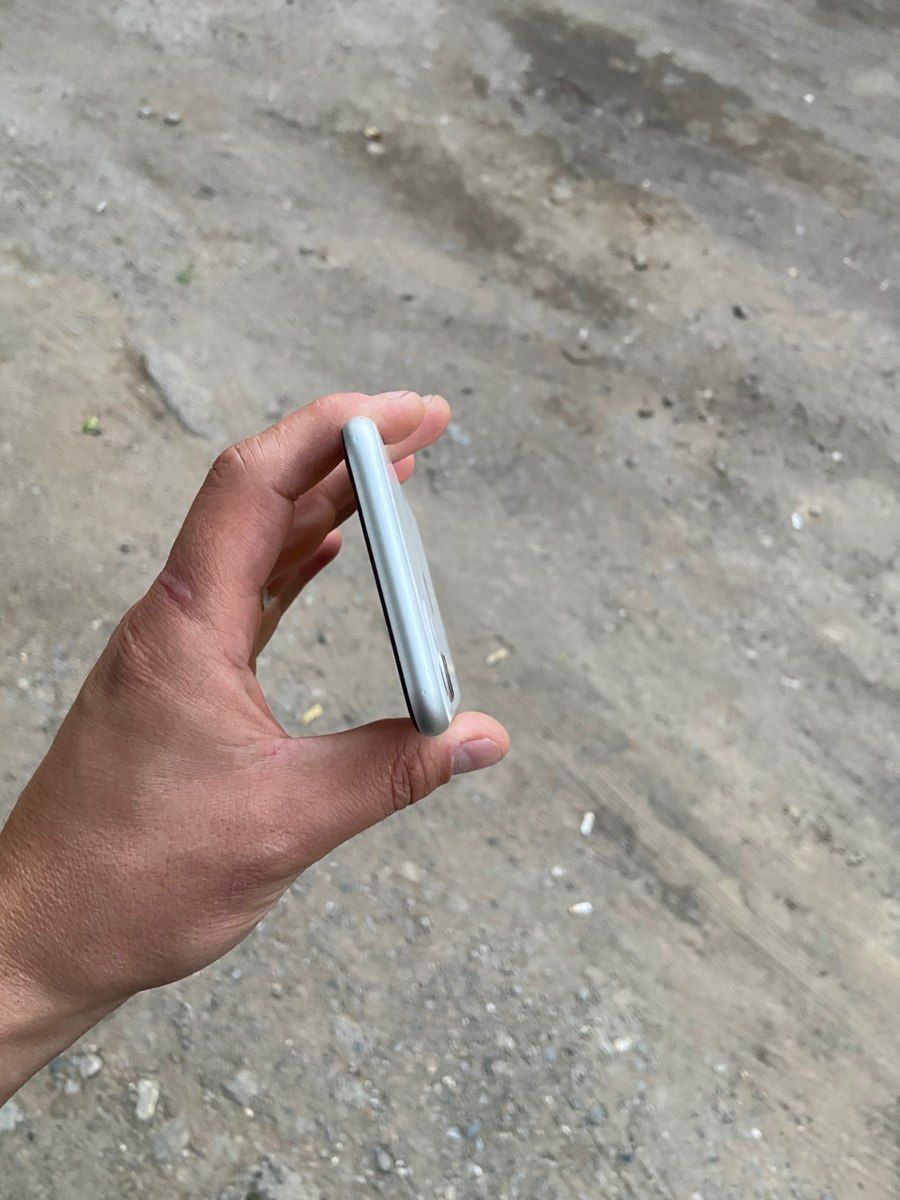 Apple iPhone 11 White 64GB/4GB — Smartfonlar, Bakı (6)