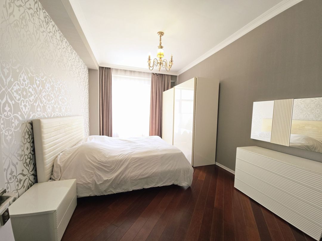 Satılır 4 otaqlı yeni tikili 141 m² — Mənzil, Bakı (7)