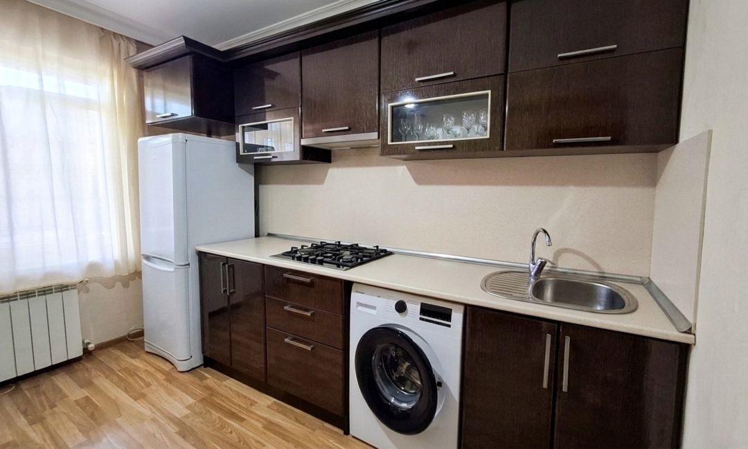 Satılır 1 otaqlı köhnə tikili 45 m² — Mənzil, Bakı (11)