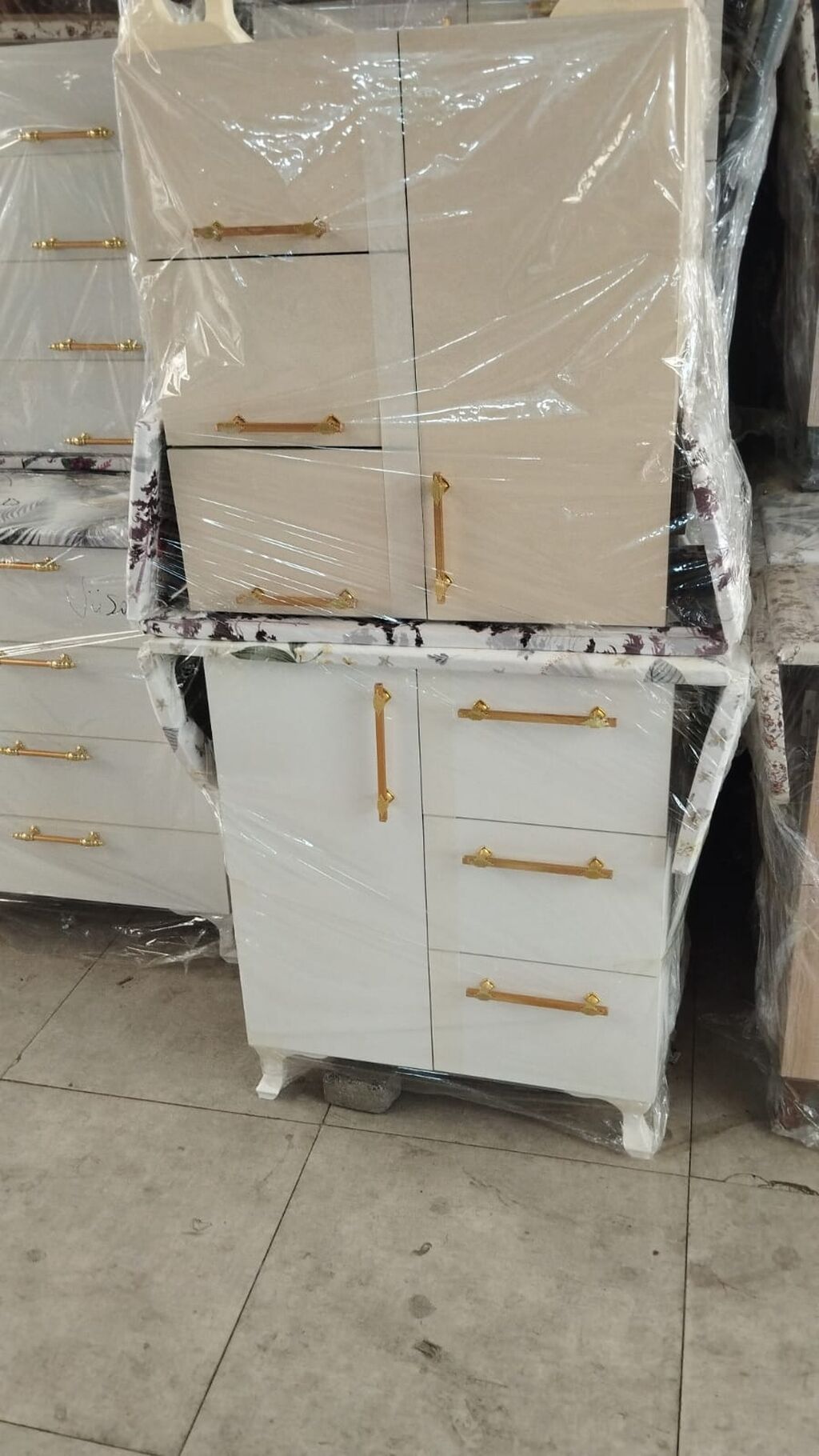 Ütü masası şkaflı 3 siyirtmə 1 qapı ən çox satdığımız model həm rahat — Ütü masaları, Digah (4)