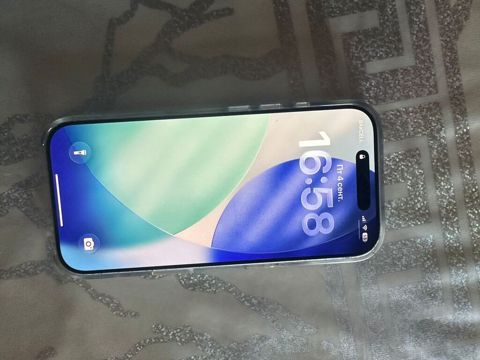 IPhone 17, Face ID — Bakı