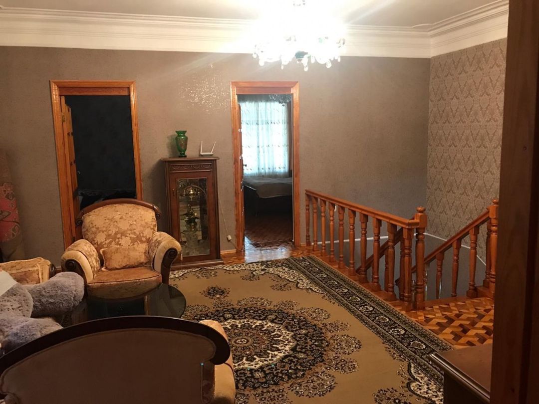 Villa, Məmməd Araz küç — Ev, villa, Bakı (11)