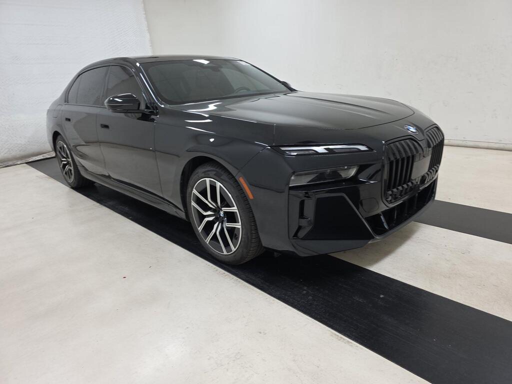 BMW 740, 3.0 L, 2024 il, 24 000 km — Avtomobillər (3)