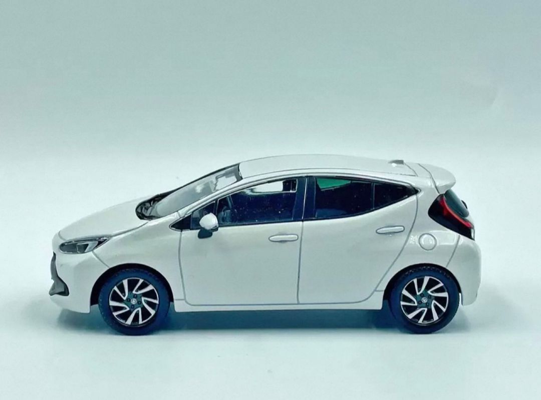Toyota Aqua 1/30 modeli — Kolleksiyalar, Bakı (4)