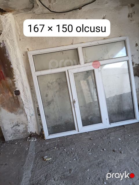 Pencereler biri 80 azn — Digah
