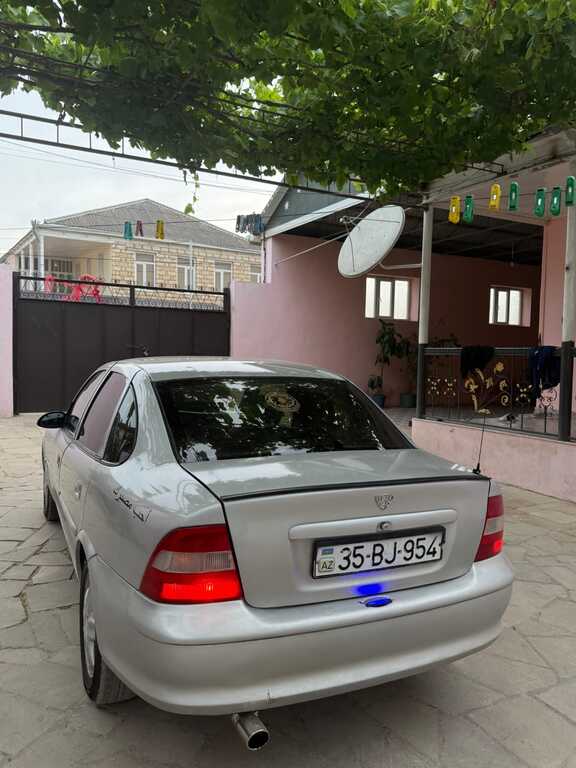 Opel Vectra, 2.0 L, 1996 il, 253 000 km — Avtomobillər, Qazax (7)