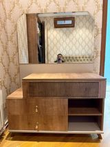 Mebel dəsti – güzgülü makiyaj/console masası - Material: ağac — Комоды и тумбы