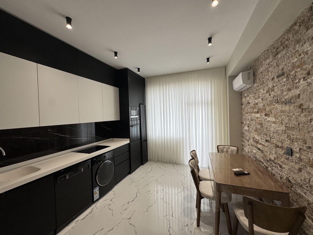 İcarəyə verilir 3 otaqlı yeni tikili 135 m² — Mənzil, Bakı (9)