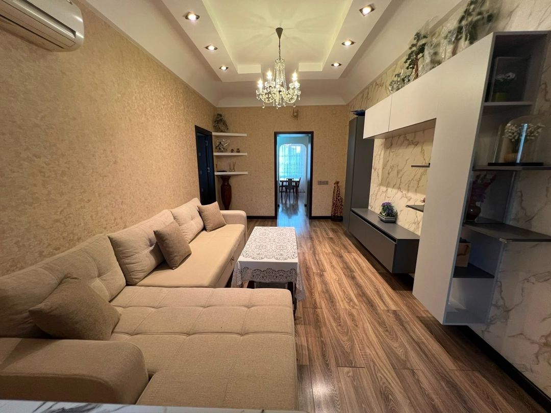 Satılır 4 otaqlı köhnə tikili 90 m² — Mənzil, Bakı (2)